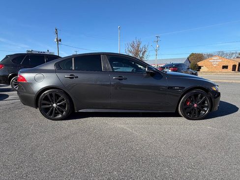 Used 2017 Jaguar XE R-Sport image 5