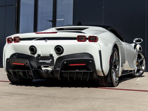 Used 2023 Ferrari SF90 Stradale image 8