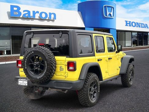Used 2024 Jeep Wrangler Unlimited AWD/4WD image 5