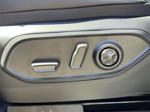 New 2025 Jeep Grand Cherokee Limited w/ Luxury Tech Group II image 20