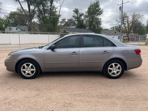 Used 2006 Hyundai Sonata V6 FWD image 4