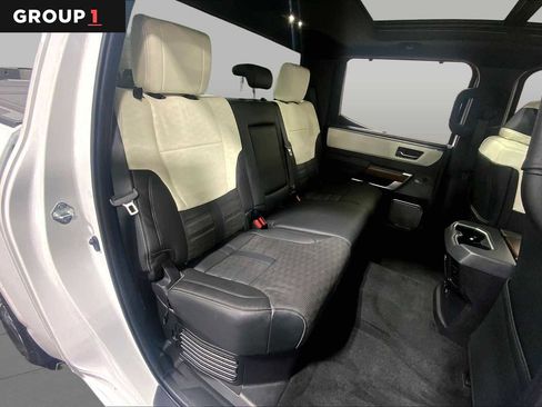 Certified 2025 Toyota Tundra Capstone AWD/4WD image 20