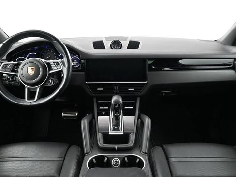 Used 2021 Porsche Cayenne S image 9