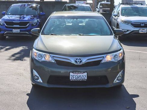 Used 2014 Toyota Camry XLE image 6