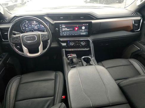 Used 2024 GMC Sierra 1500 Denali AWD/4WD image 14