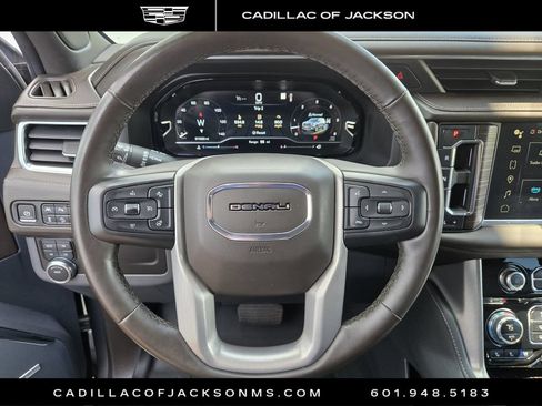 Used 2023 GMC Yukon XL Denali AWD/4WD image 20