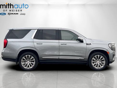 Used 2024 GMC Yukon Denali w/ Advanced Technology Package AWD/4WD image 3