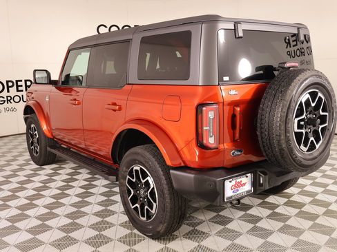 Used 2024 Ford Bronco Outer Banks AWD/4WD image 23