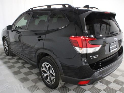 Used 2022 Subaru Forester Premium image 29