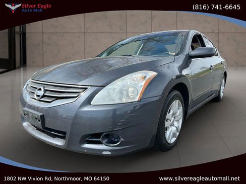 Used 2010 Nissan Altima 2.5 S image 1