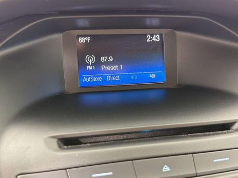 Used 2017 Ford Focus SE FWD image 22