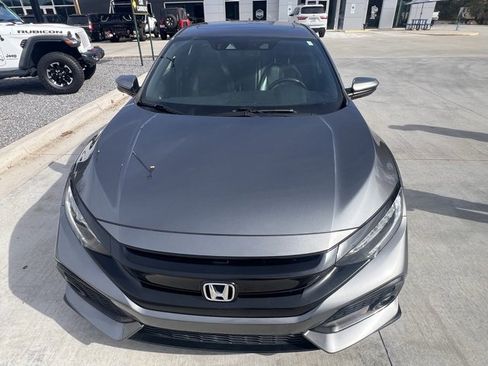 Used 2018 Honda Civic Sport Touring image 8