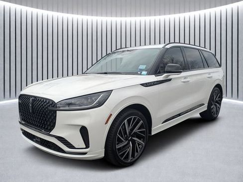 New 2026 Lincoln Aviator Black Label w/ Jet Appearance Package AWD/4WD image 7