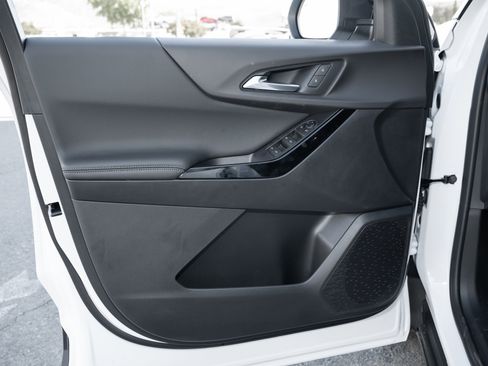 New 2026 Chevrolet Equinox LT w/ Safety and Technology Package image 15