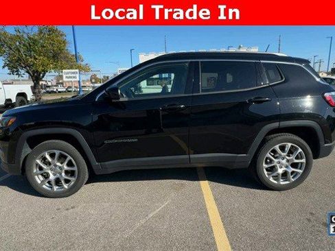 Used 2022 Jeep Compass Latitude image 6