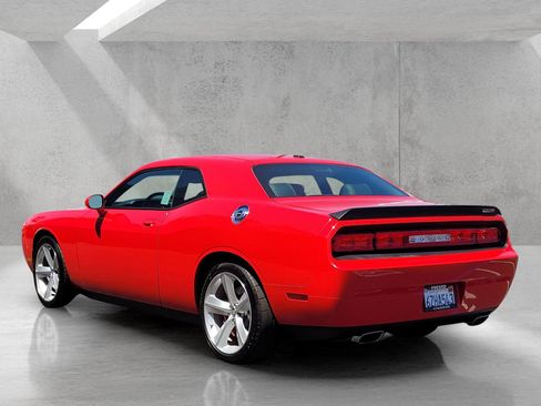 Used 2010 Dodge Challenger SRT8 w/ SRT Option Group II RWD image 7