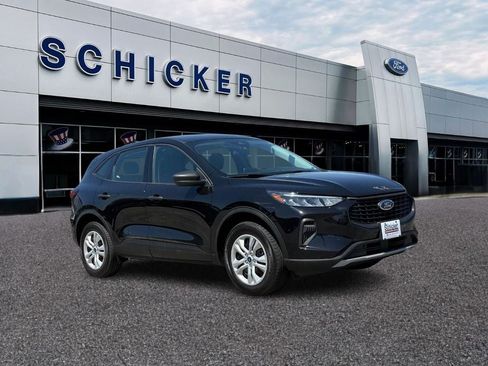 Used 2023 Ford Escape AWD image 1