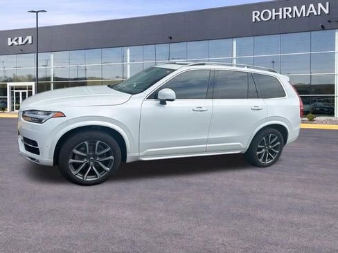 Used 2018 Volvo XC90 T5 Momentum w/ Convenience Package AWD/4WD image 1