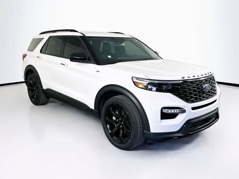 Used 2024 Ford Explorer ST-Line w/ Class IV Trailer Tow Package AWD/4WD image 24