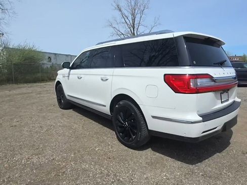 Used 2020 Lincoln Navigator L Reserve AWD/4WD image 4
