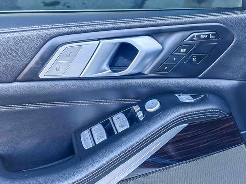 Used 2019 BMW X7 xDrive50i image 22