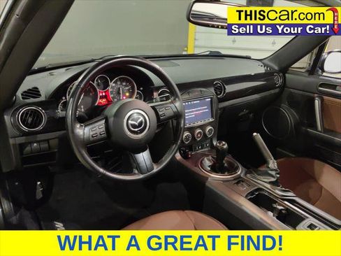 Used 2015 MAZDA MX-5 Miata Grand Touring w/ Premium Package RWD image 11