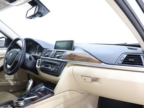 Used 2014 BMW 328i xDrive Sedan AWD/4WD image 17