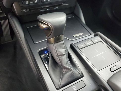 Used 2022 Lexus ES 250 w/ Premium Package image 30