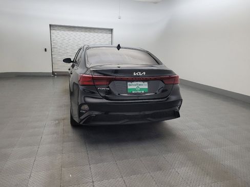 Used 2022 Kia Forte LXS FWD image 6