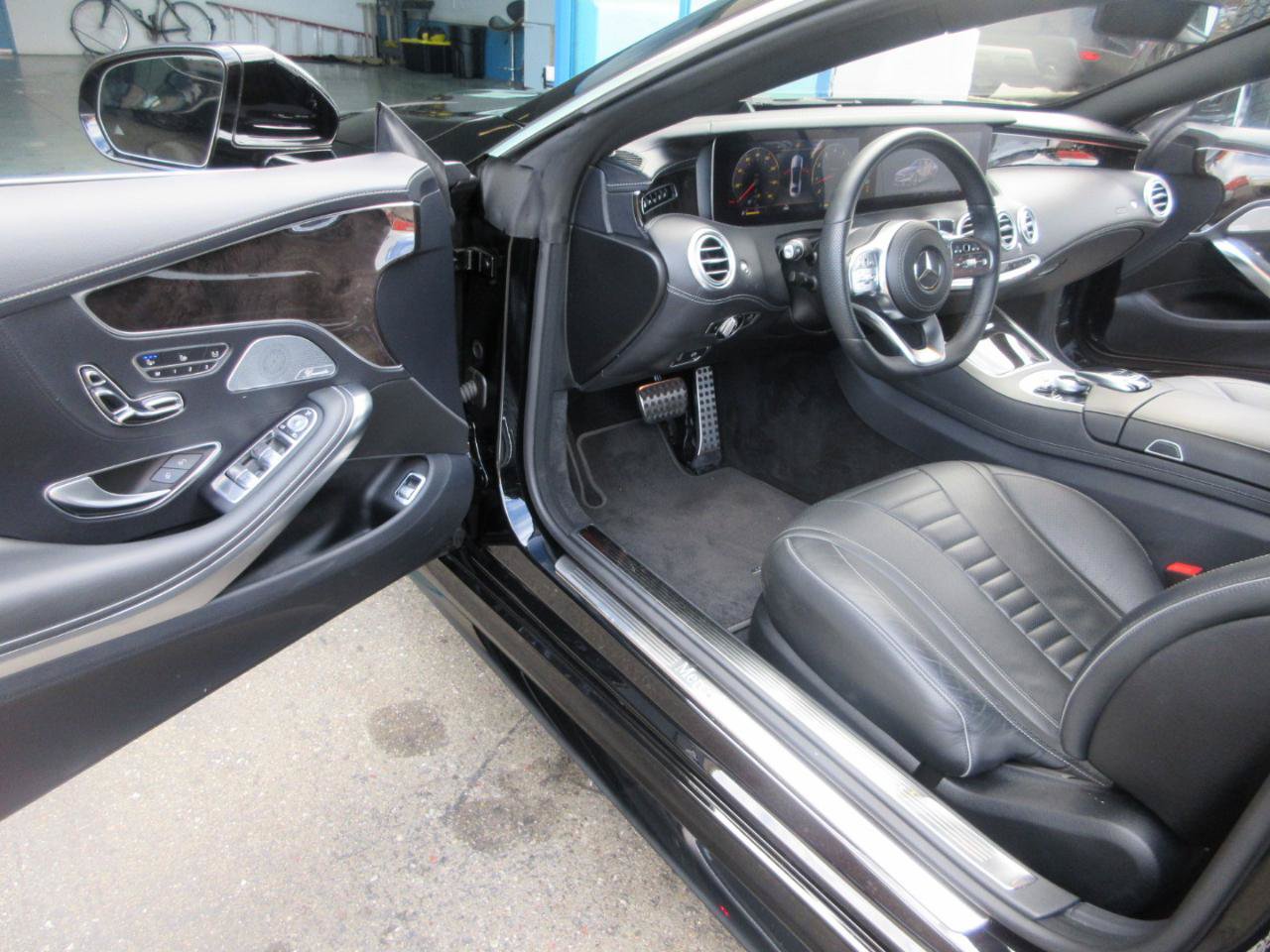 Used 2020 Mercedes-Benz S 560 4MATIC Coupe w/ AMG Line Exterior image 10
