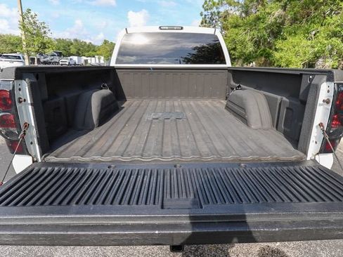 Used 2005 Chevrolet Silverado 2500 LS w/ Snow Plow Prep Package AWD/4WD image 29