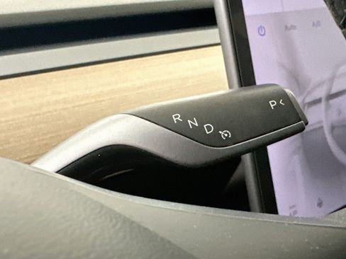 Used 2022 Tesla Model 3 Long Range AWD/4WD image 23