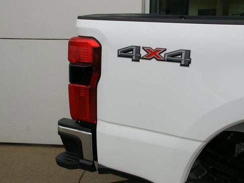 New 2026 Ford F350 XLT w/ 360-Degree Camera Package image 13