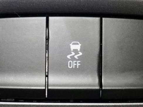 Used 2018 Chevrolet Cruze LT w/ Convenience Package FWD image 26