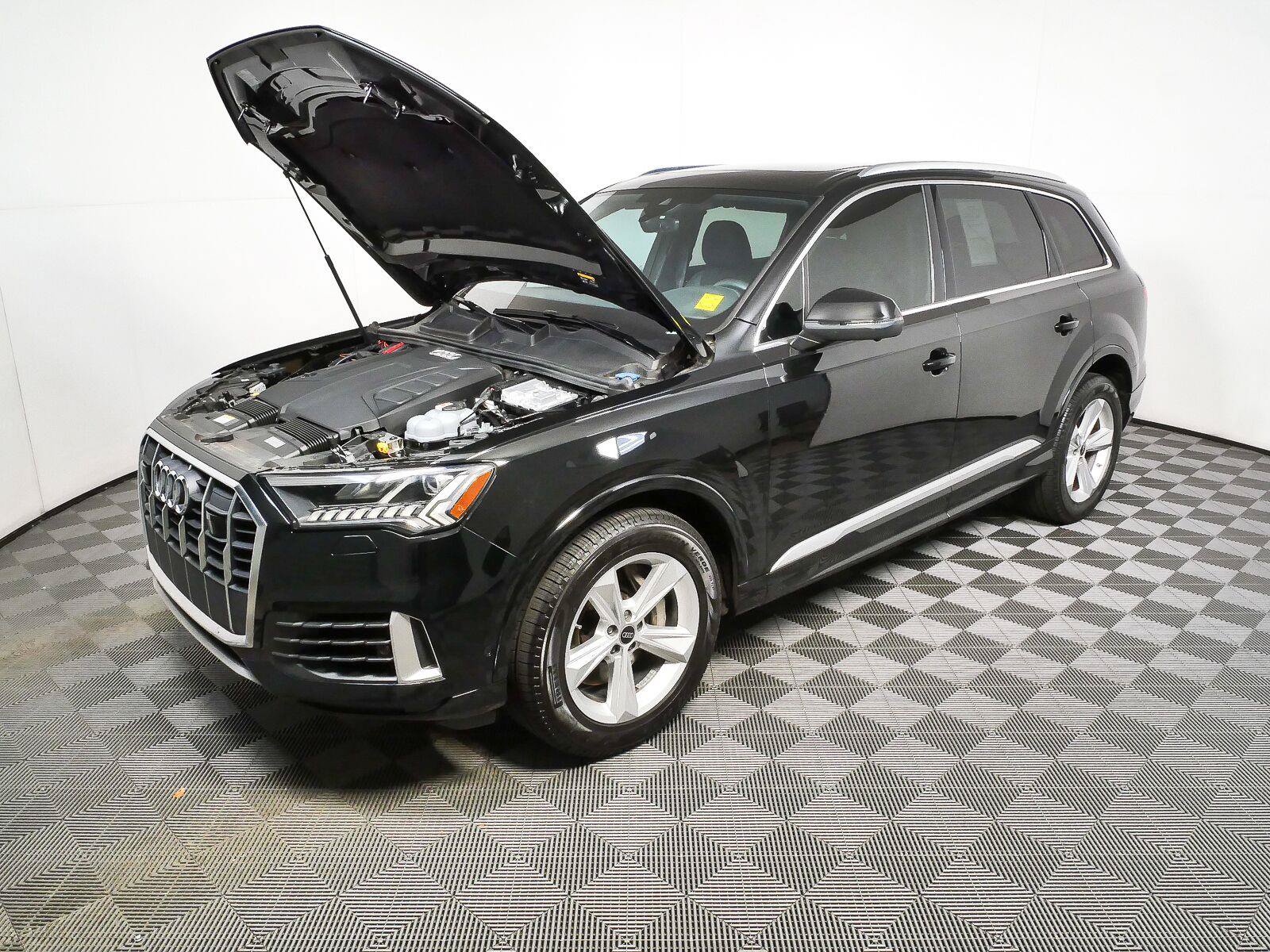 Used 2023 Audi Q7 2.0T Premium Plus w/ Premium Plus Package AWD/4WD image 36
