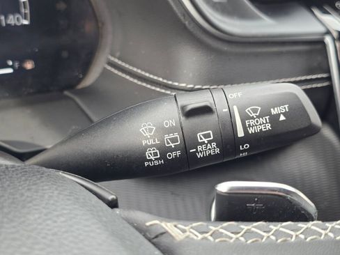 Used 2023 Jeep Grand Cherokee Altitude AWD/4WD image 30