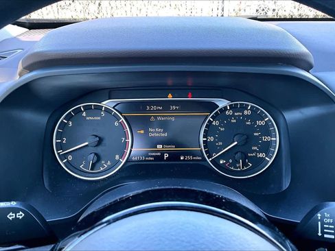 Certified 2022 Nissan Rogue SV image 24