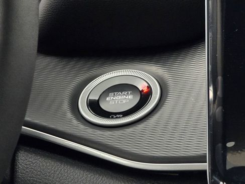 New 2025 Jeep Grand Cherokee L Altitude image 32