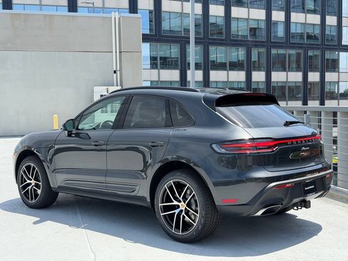 Used 2026 Porsche Macan AWD/4WD image 3
