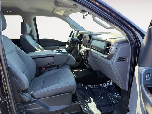 Used 2025 Ford F150 XLT w/ Equipment Group 301A Standard AWD/4WD image 19
