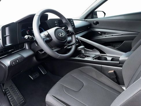 New 2026 Hyundai Elantra SEL Sport image 13