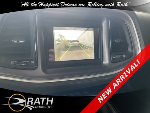 Used 2022 Dodge Challenger GT RWD image 11