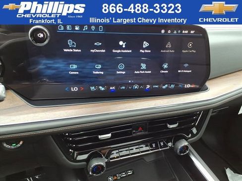 New 2026 Chevrolet Suburban High Country image 13