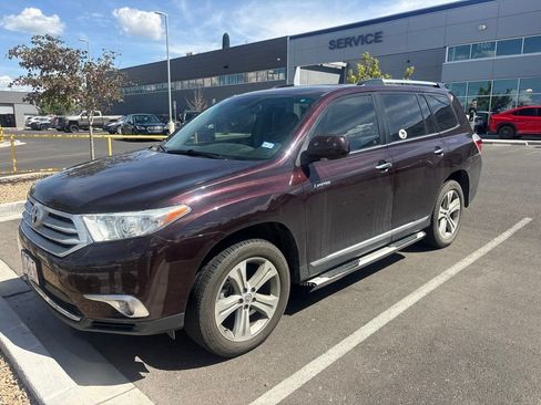 Used 2012 Toyota Highlander Limited FWD image 1