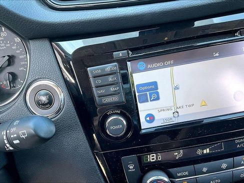 Used 2017 Nissan Rogue SL AWD/4WD image 14
