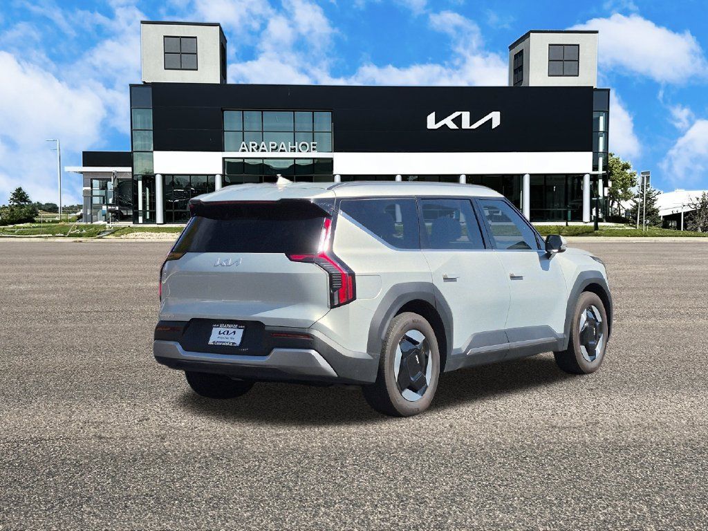 Used 2024 Kia EV9 Wind AWD/4WD image 5