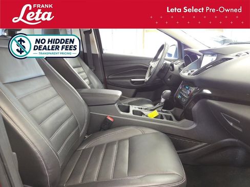 Used 2017 Ford Escape Titanium AWD/4WD image 19