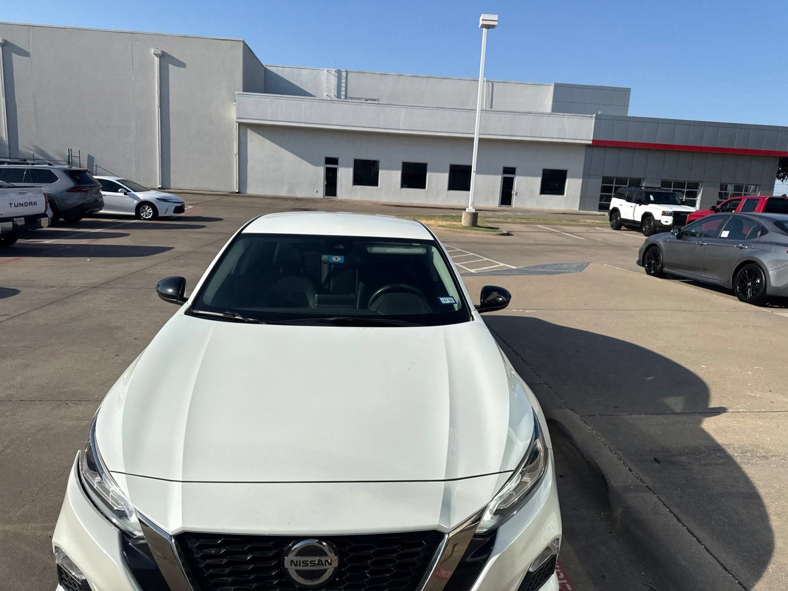 Used 2021 Nissan Altima 2.5 SR FWD image 3