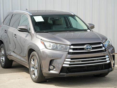 Used 2018 Toyota Highlander Limited image 54