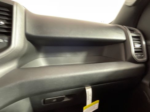 Used 2025 RAM 1500 Warlock AWD/4WD image 22